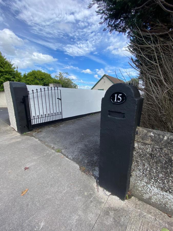 This Business Is Not Open Limerick Junction Exterior foto