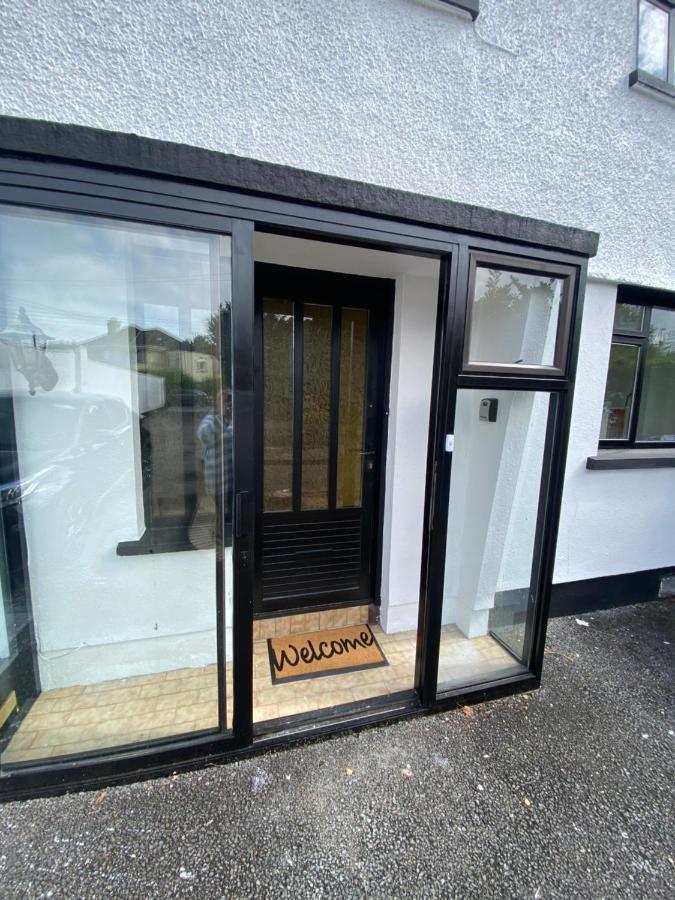 This Business Is Not Open Limerick Junction Exterior foto